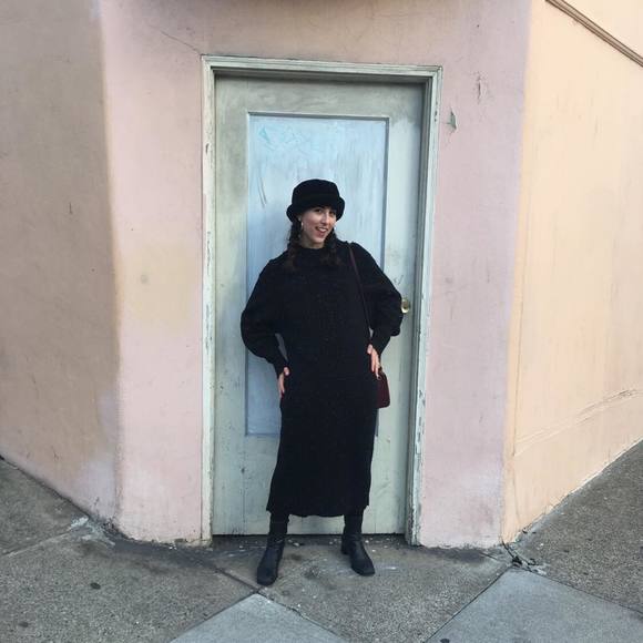 Meet your Posher, Sophie - Picture 1 of 1